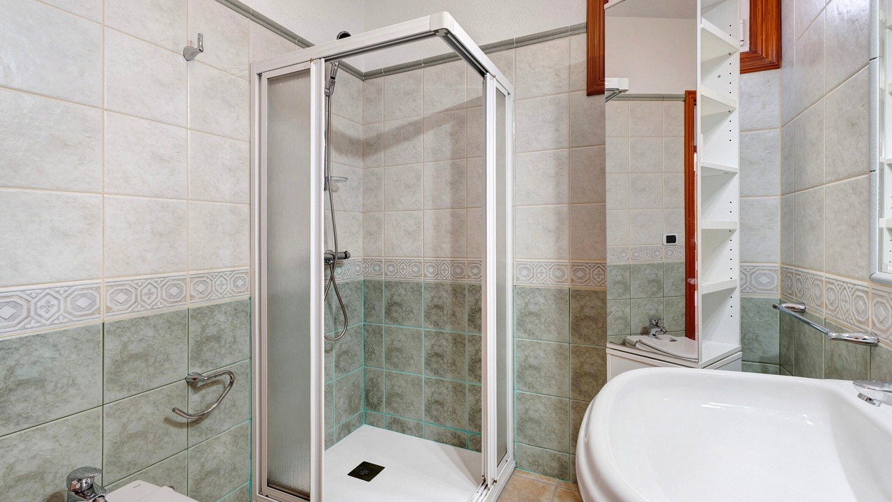 Photo of Bathroom in Los Cristianos