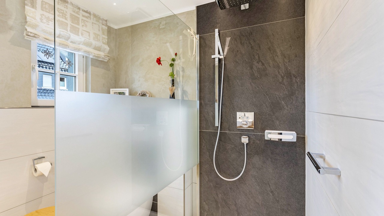 Photo of Bathroom in Warstein