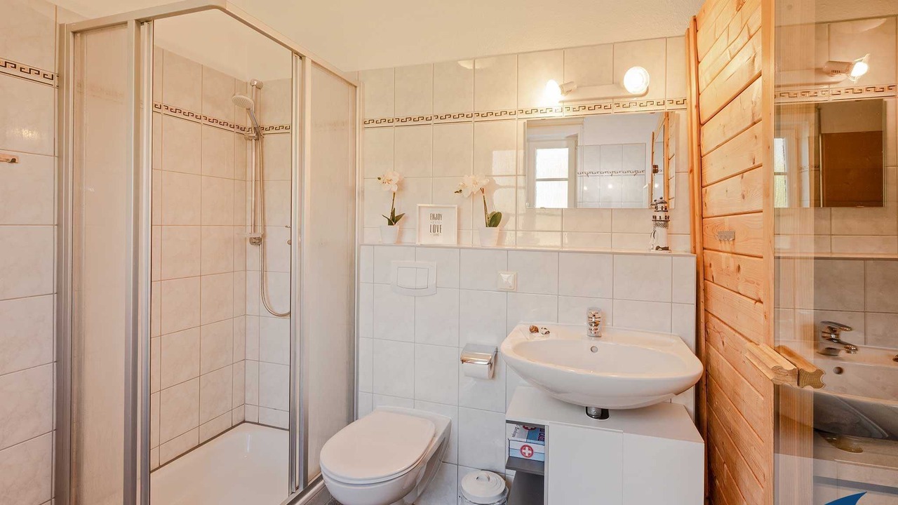 Photo of Bathroom in Kachlin