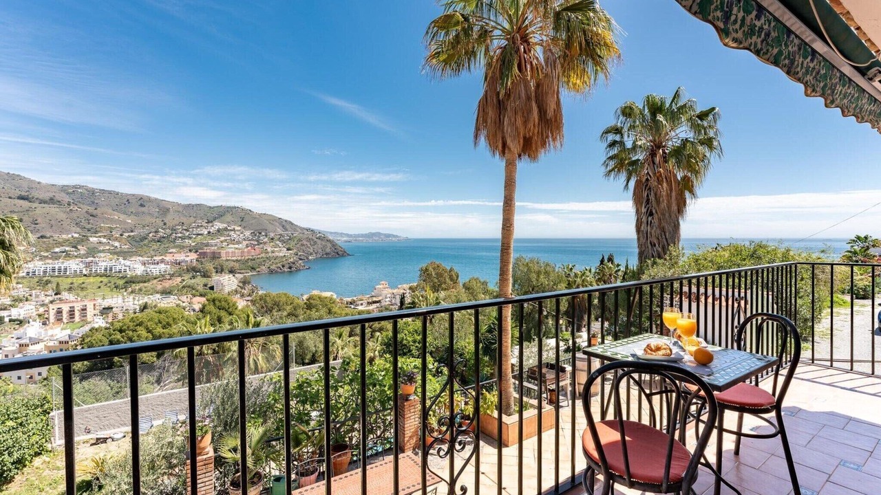 Photo of Patio Balcony in Velilla-Taramay