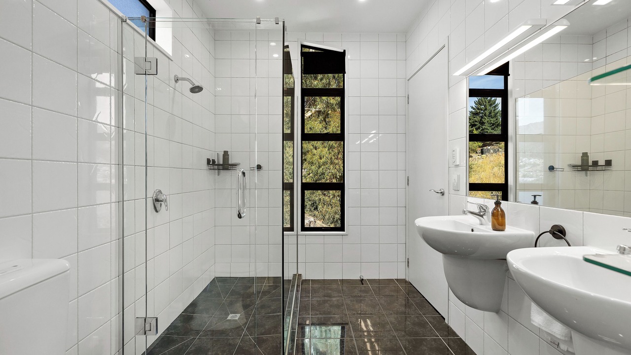 Photo of Bathroom in Kelvin Heights