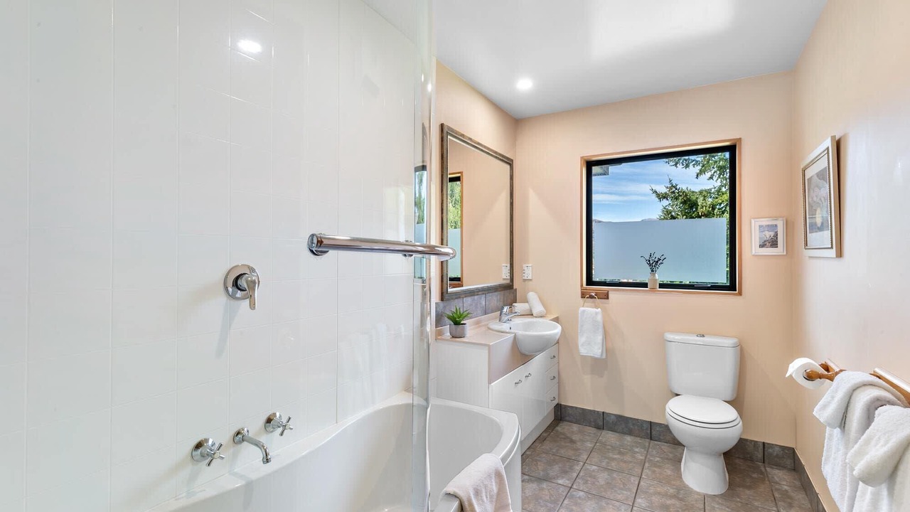 Photo of Bathroom in Arthur's Point