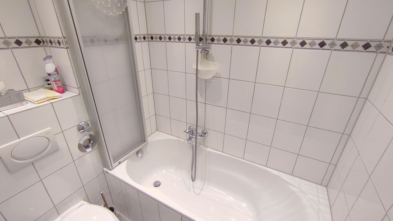 Photo of Bathroom in Erle