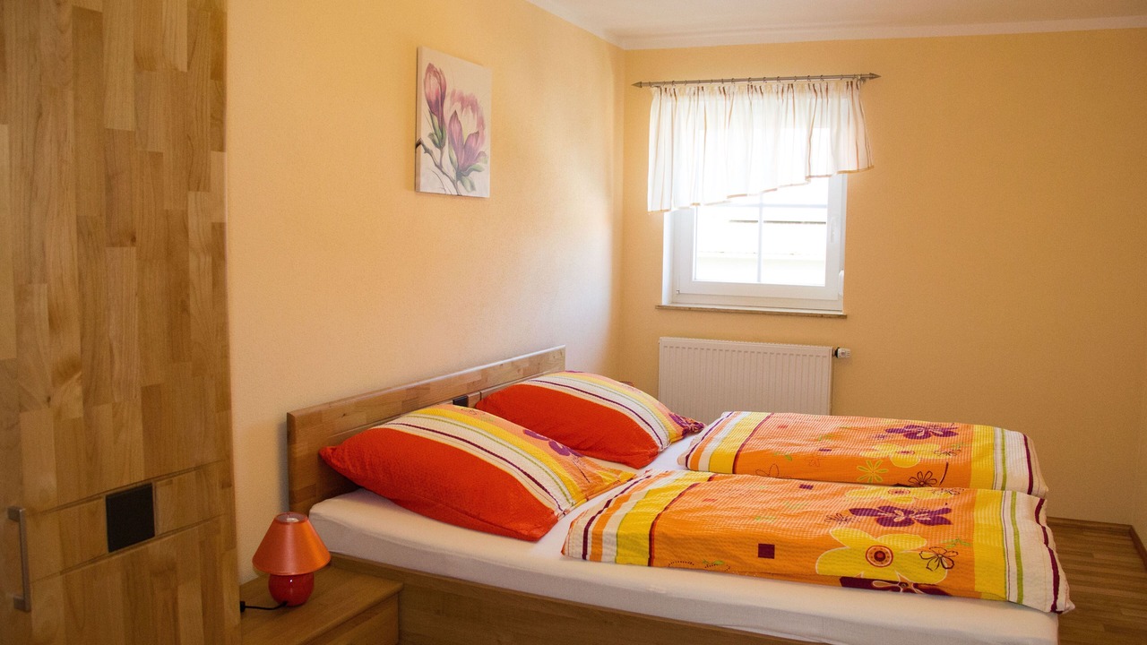 Photo of Bedroom in Weingarts