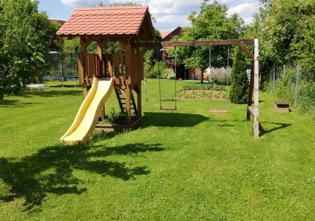 Photo of Others in Weingarts