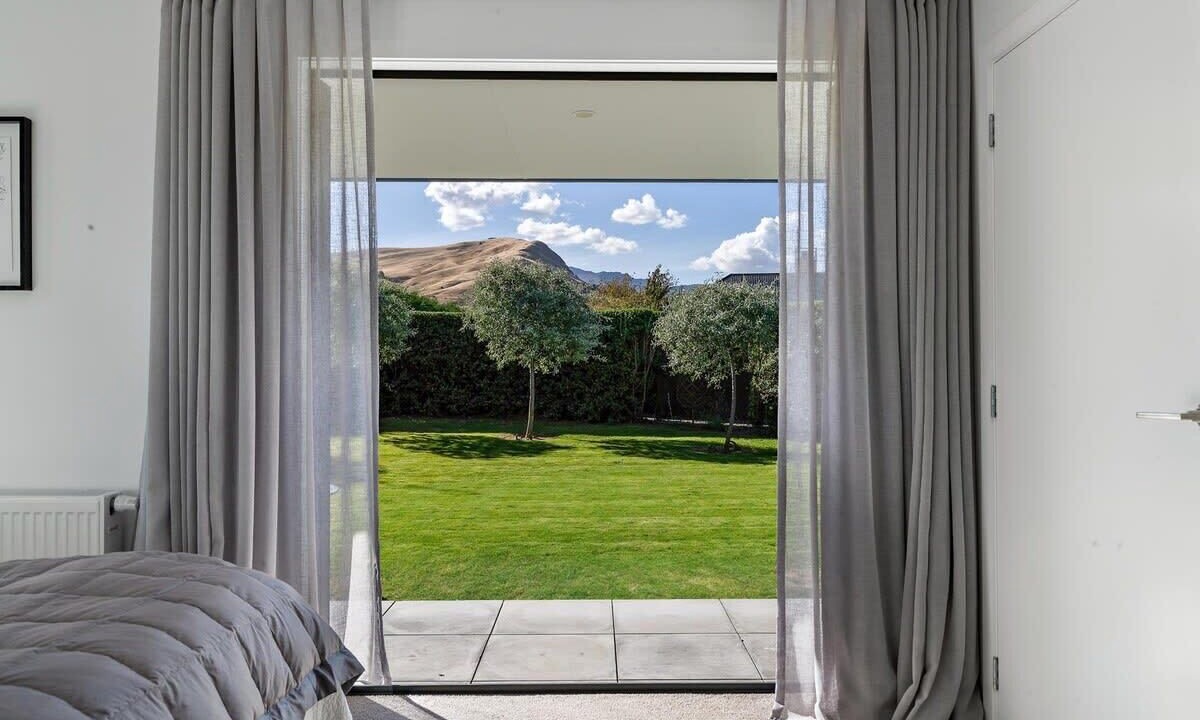 Photo of Bedroom in Lake Hayes