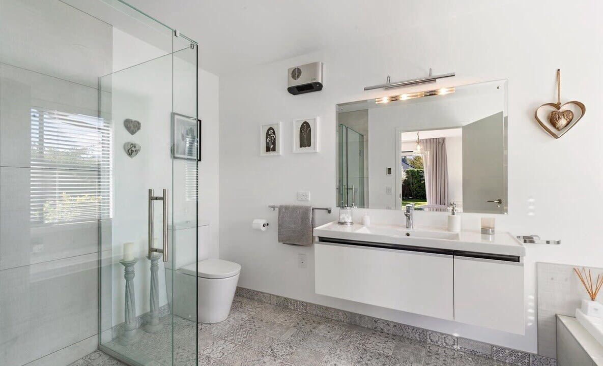Photo of Bathroom in Lake Hayes