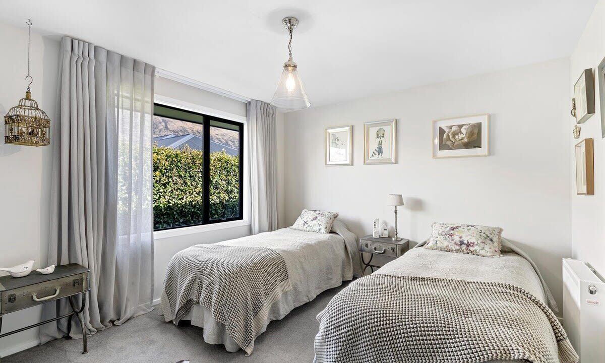 Photo of Bedroom in Lake Hayes