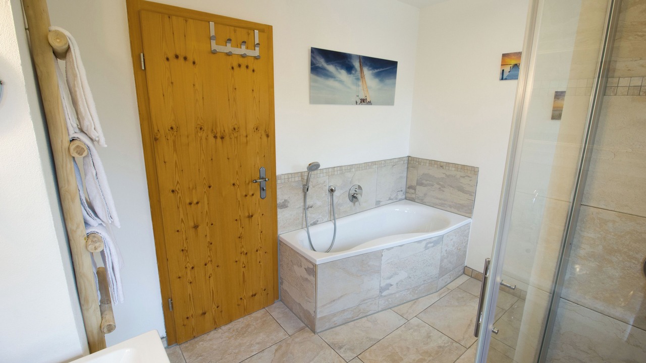 Photo of Bathroom in Heufeld
