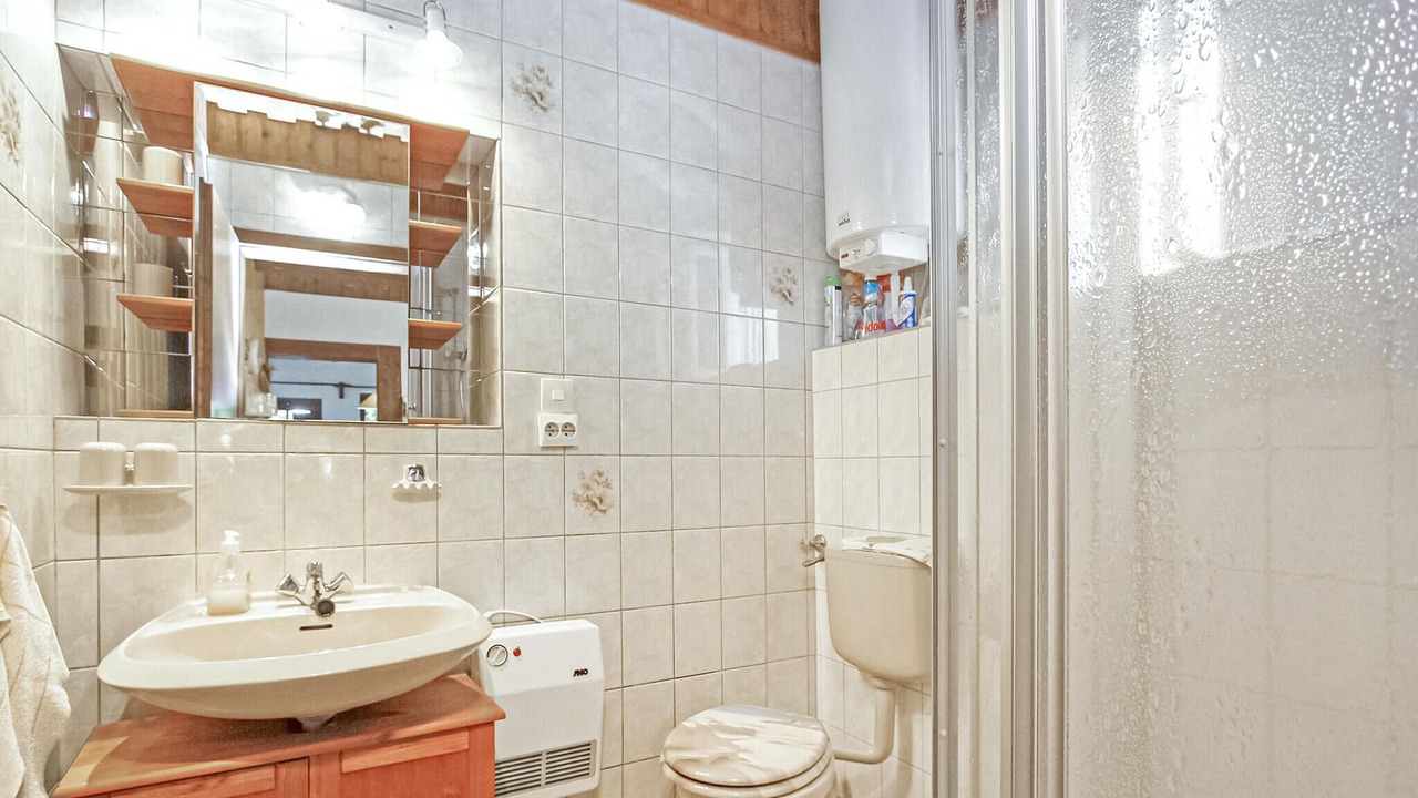 Photo of Bathroom in Benz
