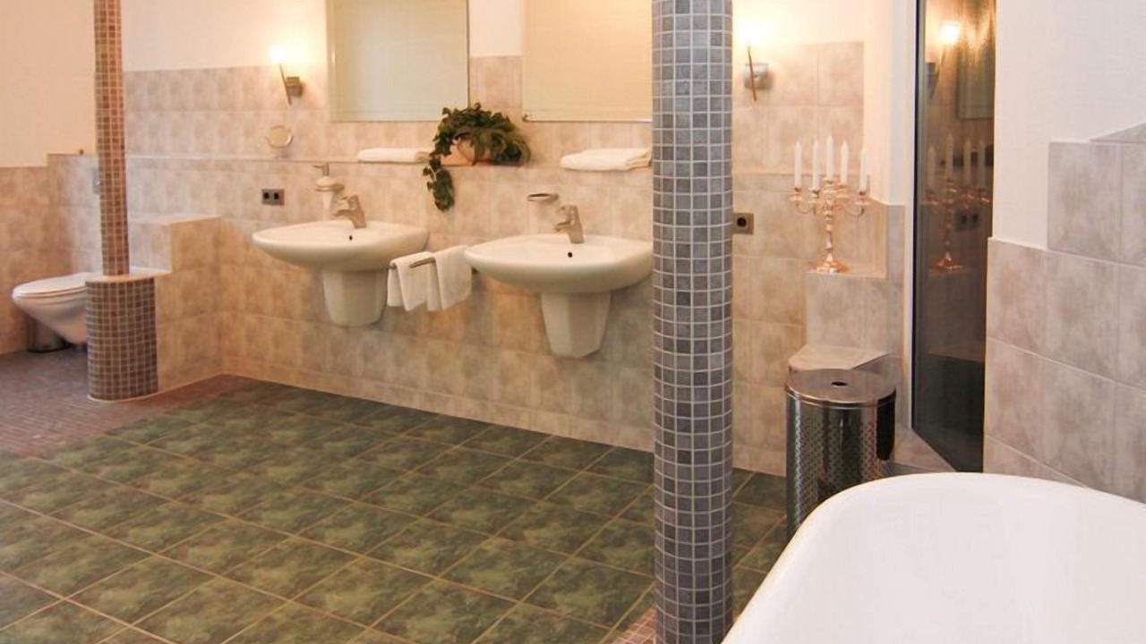 Photo of Bathroom in Bobitz