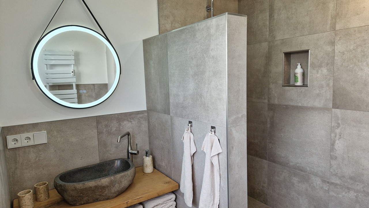 Photo of Bathroom in Delecke