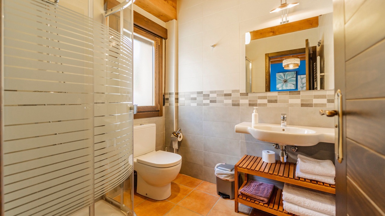 Photo of Bathroom in Espeja de San Marcelino