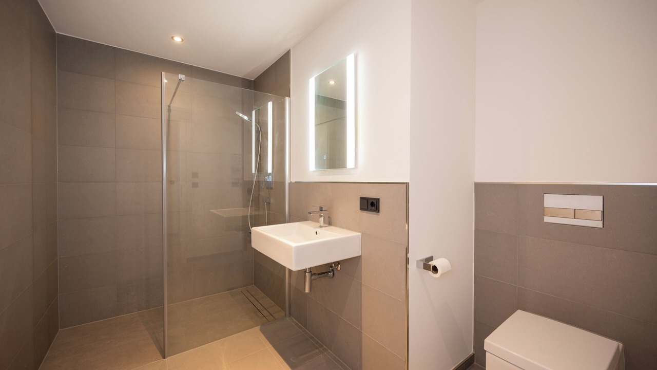 Photo of Bathroom in Industriebezirk