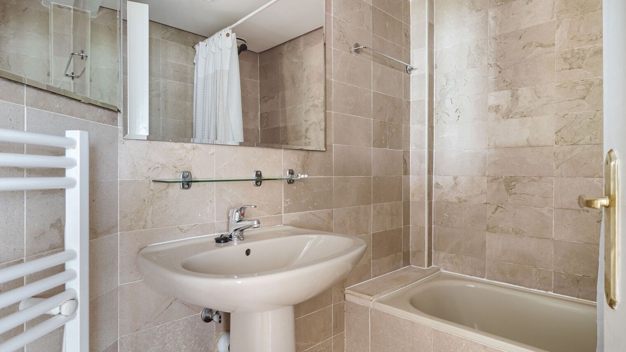 Photo of Bathroom in Gaztambide