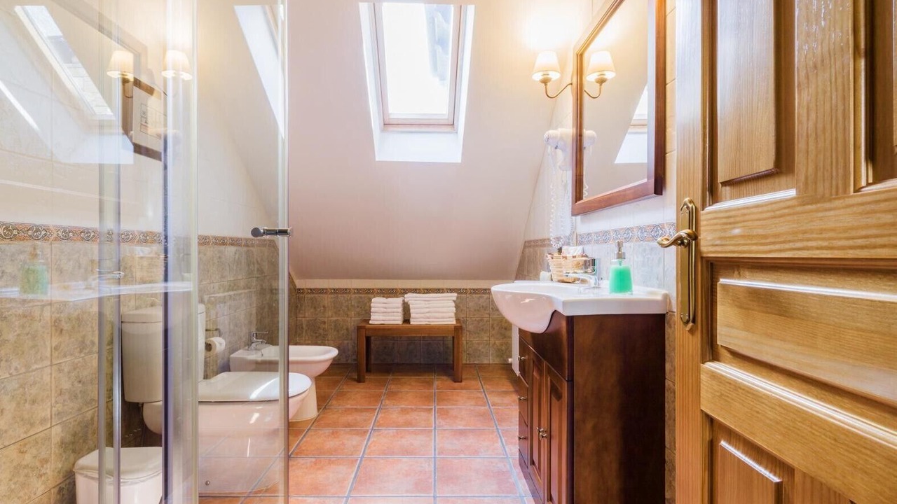 Photo of Bathroom in Caboalles de Abajo