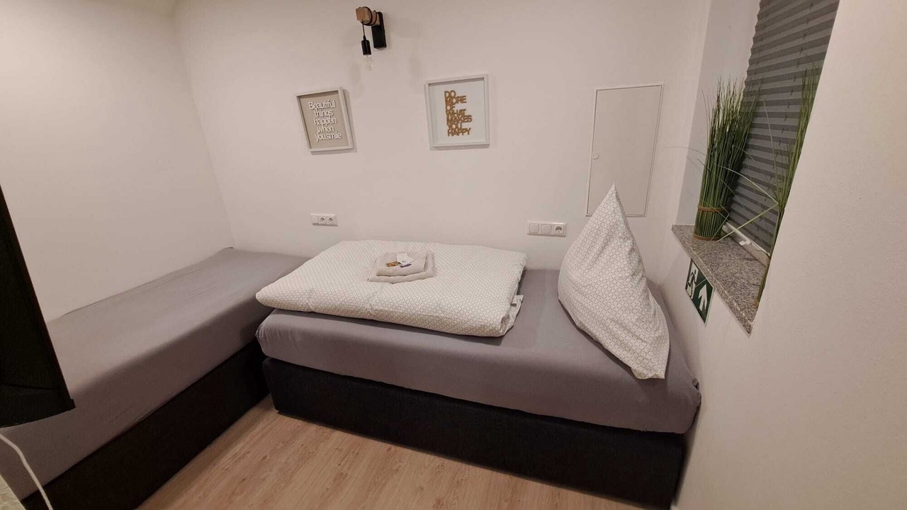 Photo of Bedroom in Roding