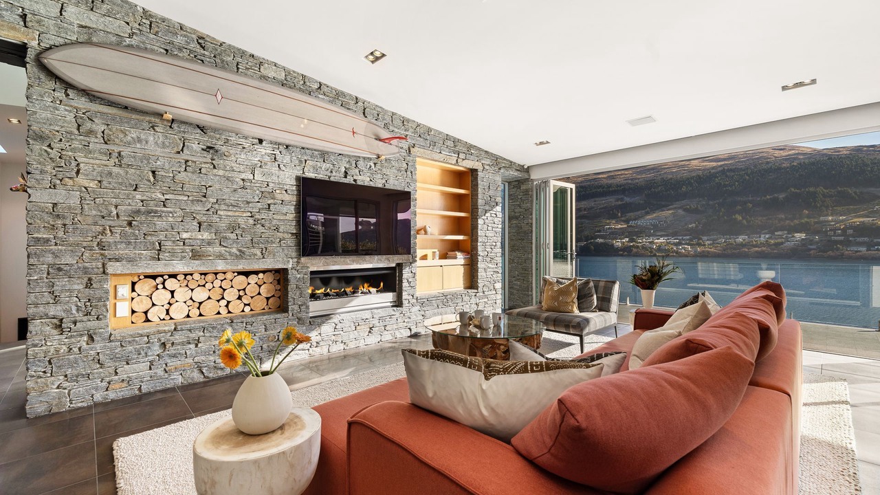 Photo of Livingroom in Kelvin Heights