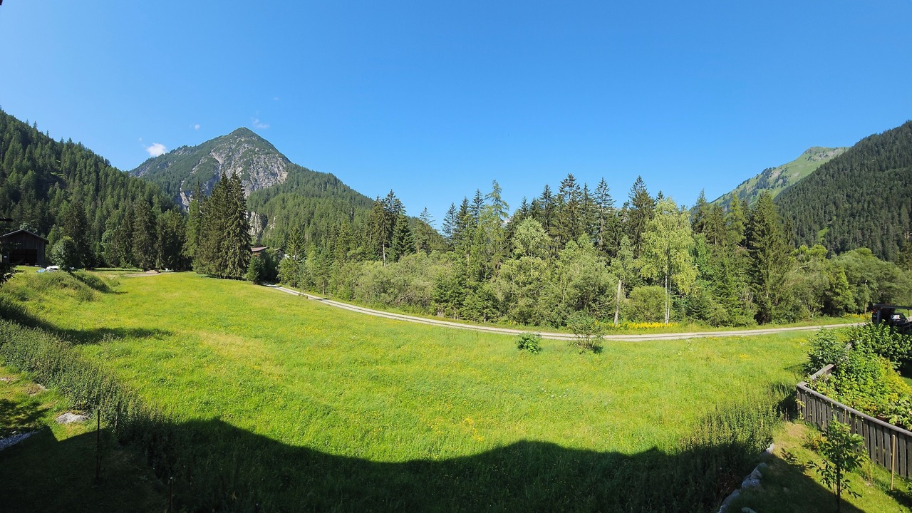 Photo of Outdoor in Bach