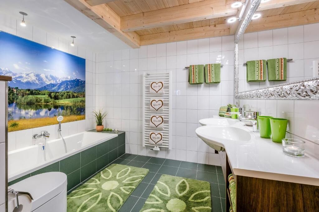 Photo of Bathroom in Obing