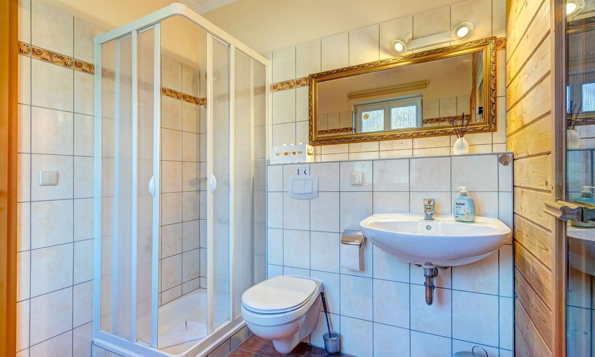 Photo of Bathroom in Kachlin