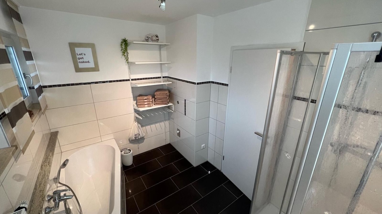 Photo of Bathroom in Regen
