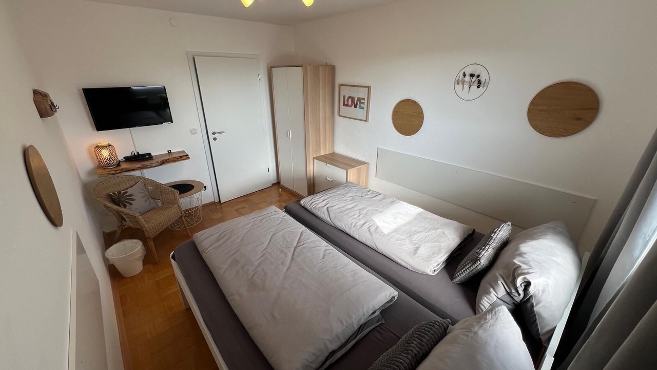 Photo of Bedroom in Regen