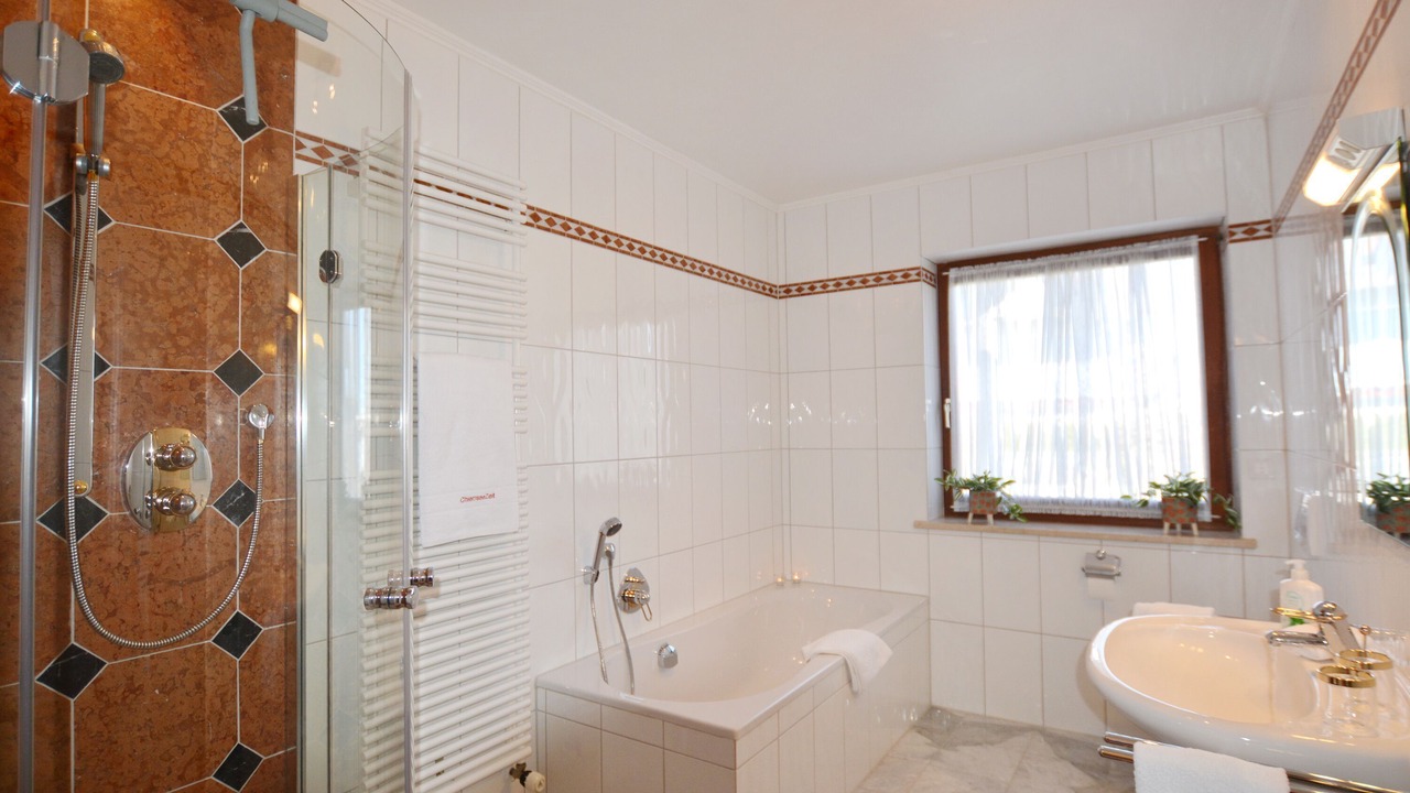 Photo of Bathroom in Gstadt
