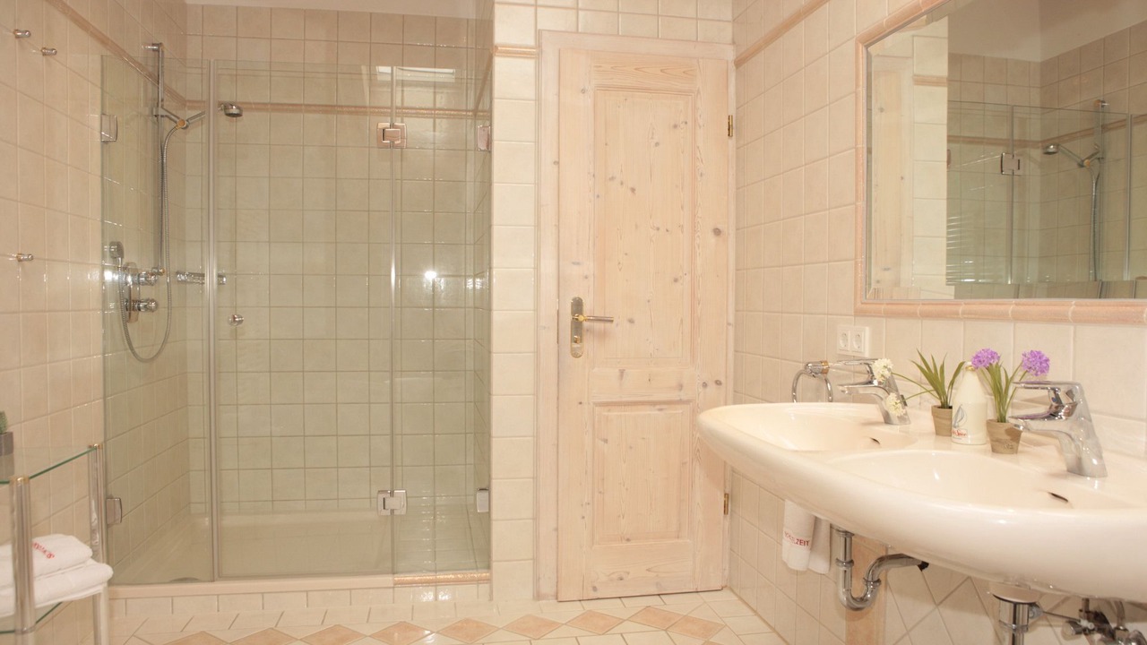 Photo of Bathroom in Gstadt
