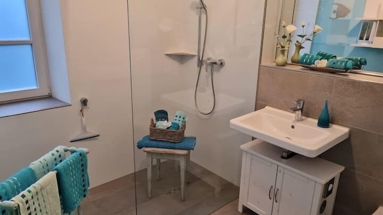 Photo of Bathroom in Peissenberg