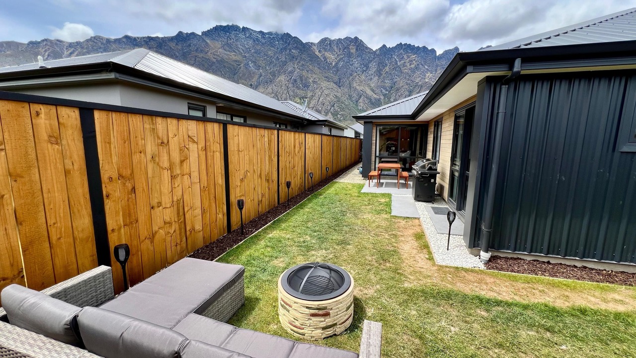 Photo of Patio Balcony in Kawarau Falls