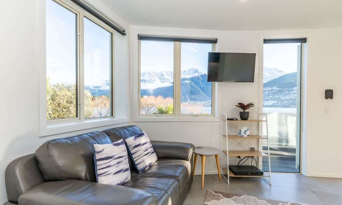 Photo of Livingroom in Kelvin Heights