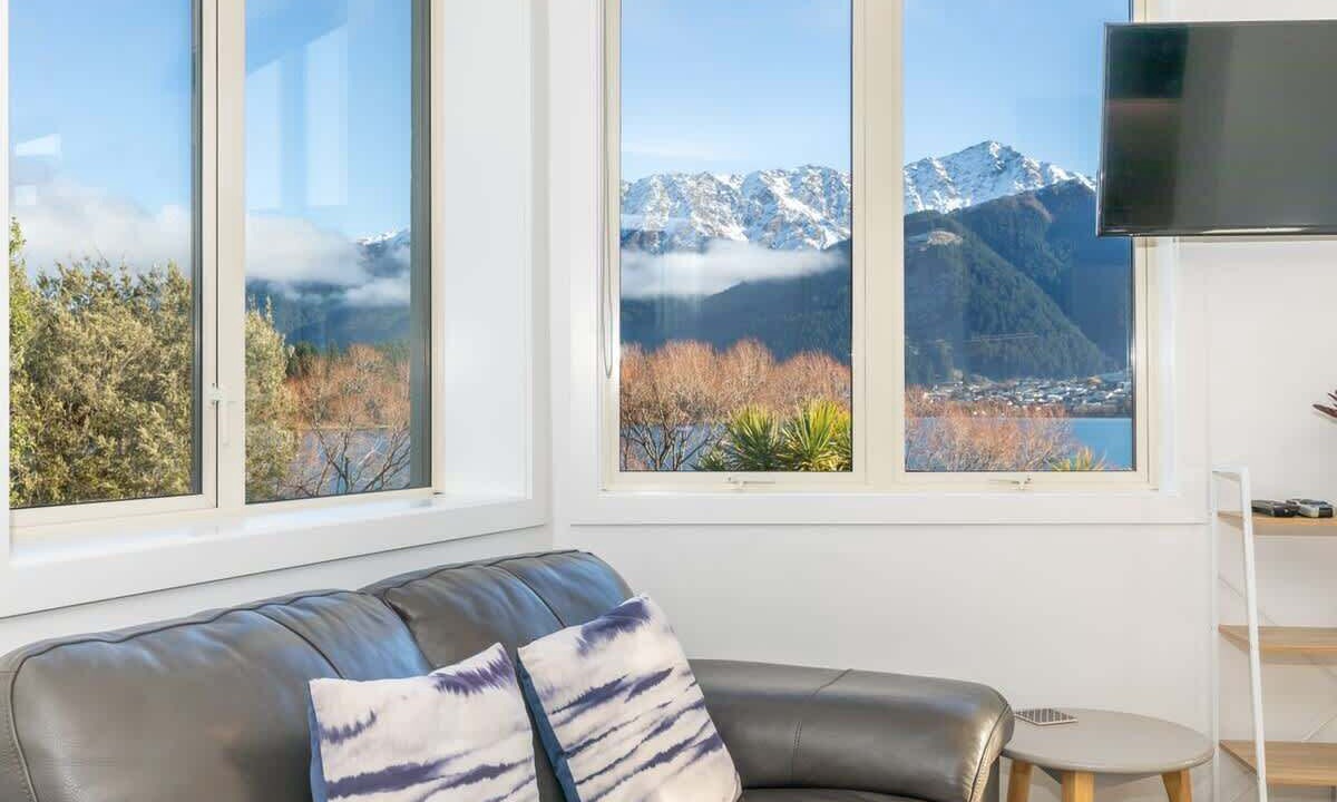 Photo of Livingroom in Kelvin Heights