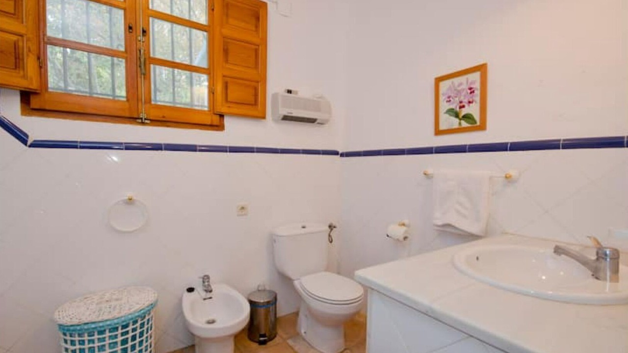 Photo of Bathroom in Orgiva