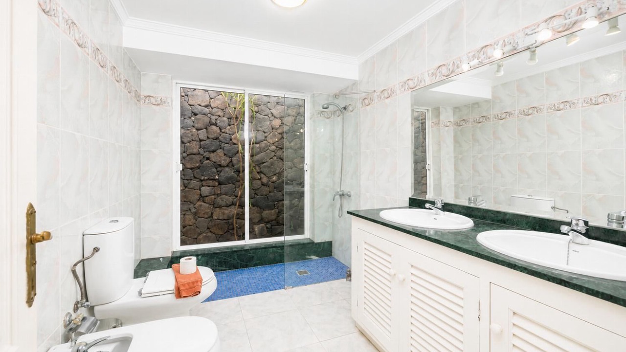 Photo of Bathroom in Los Pocillos