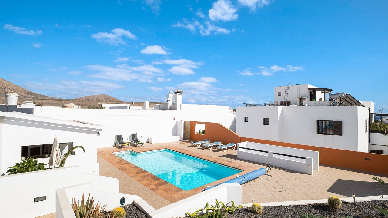 Photo of Outdoor in Tias