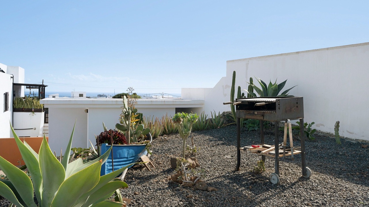 Photo of Outdoor in Tias