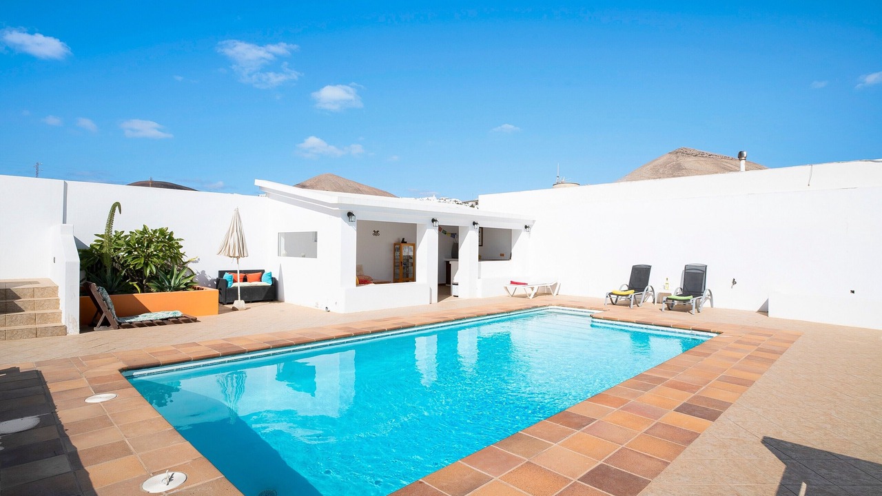 Photo of Outdoor in Tias