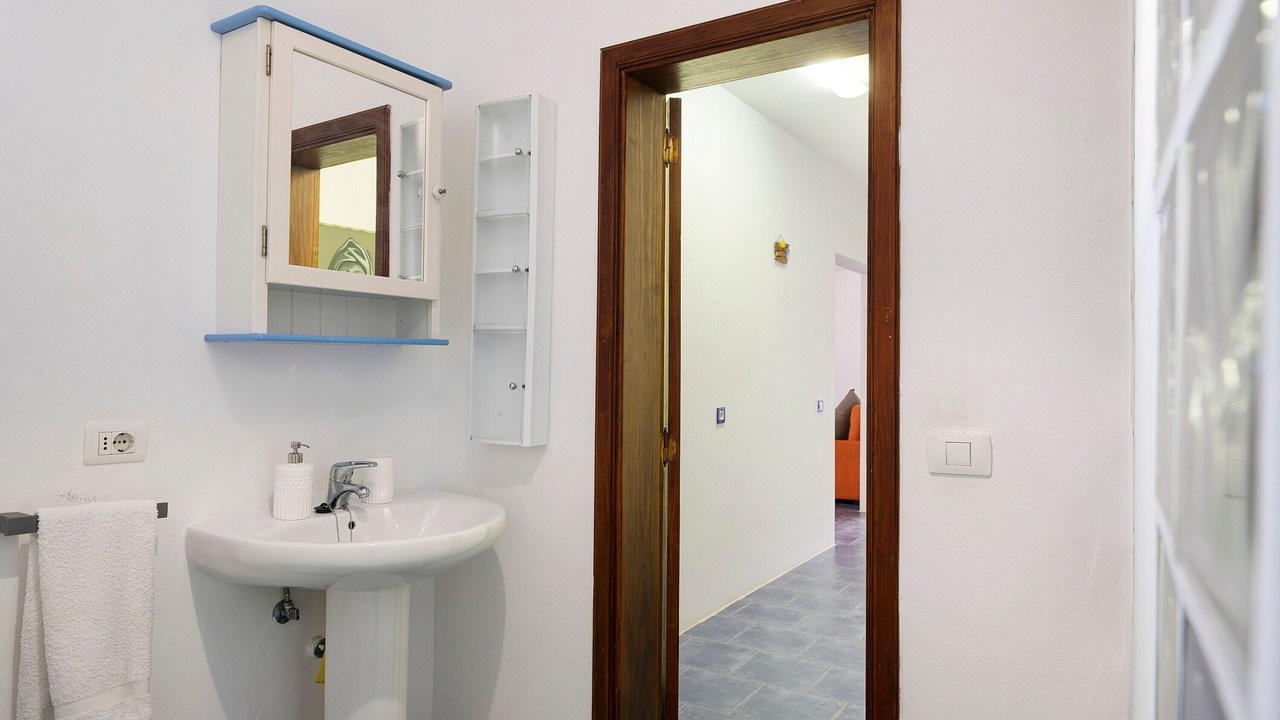 Photo of Bathroom in Tias
