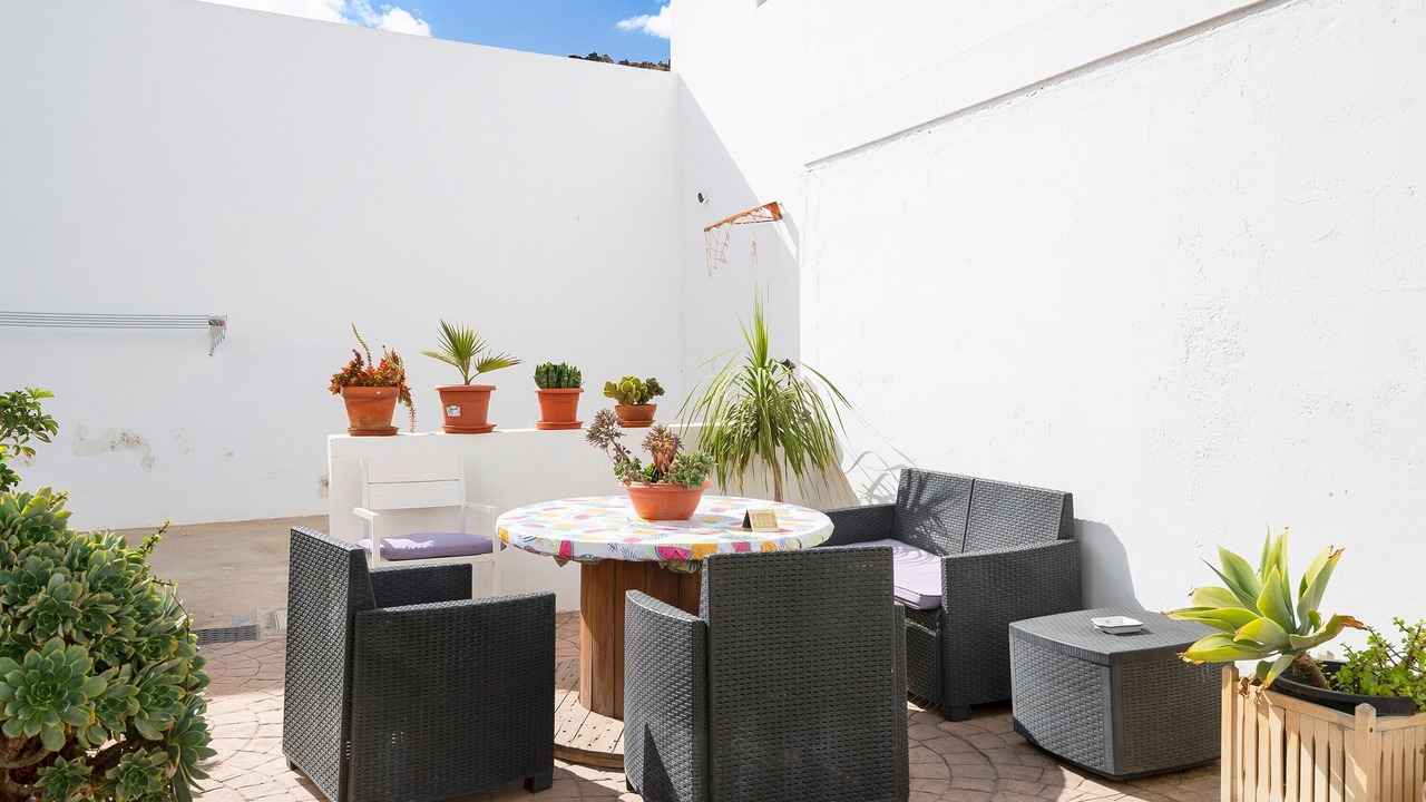 Photo of Outdoor in Tias