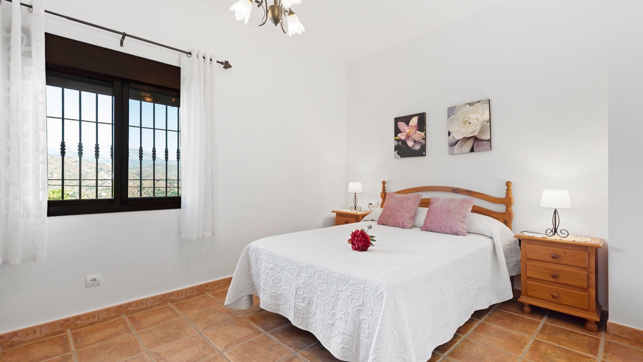 Photo of Bedroom in Comares