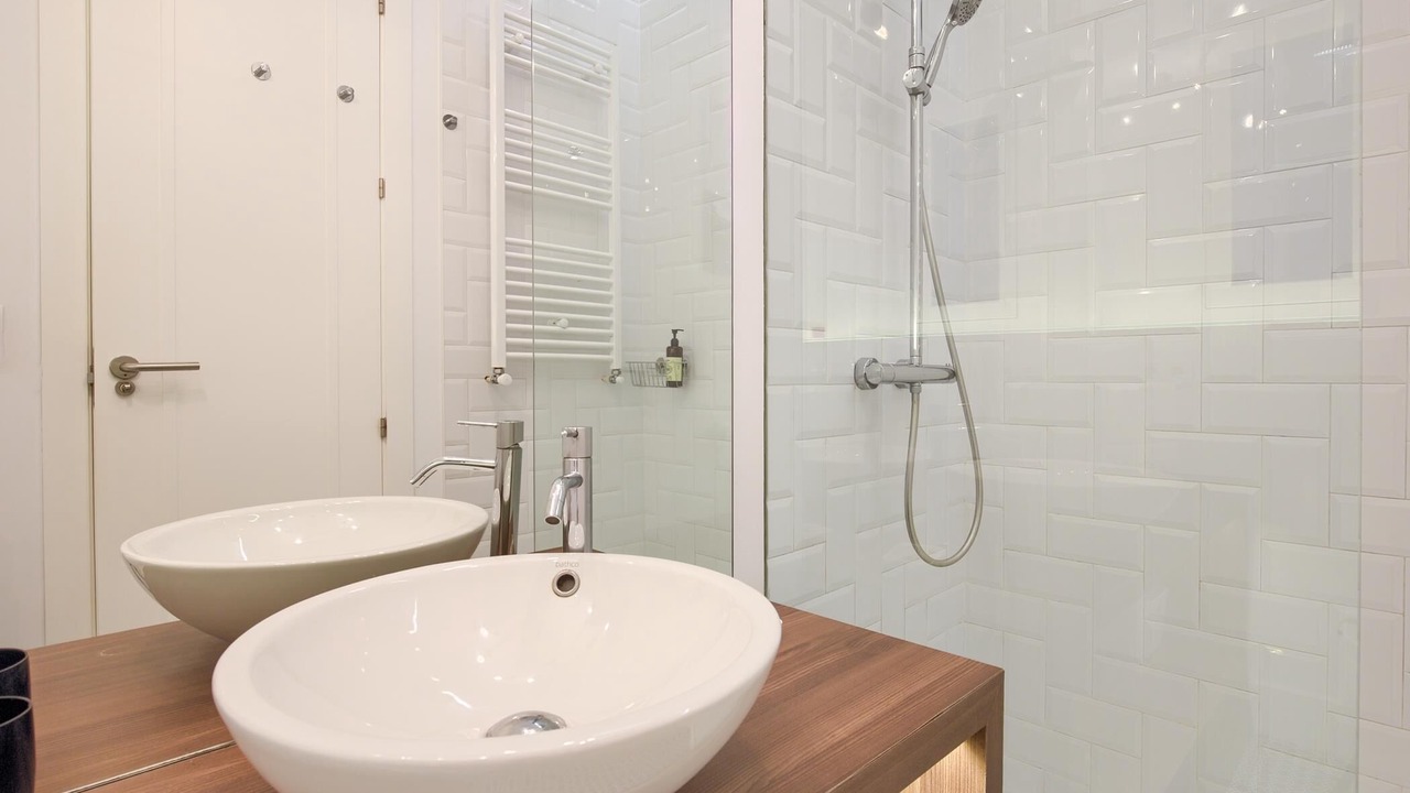 Photo of Bathroom in Embajadores