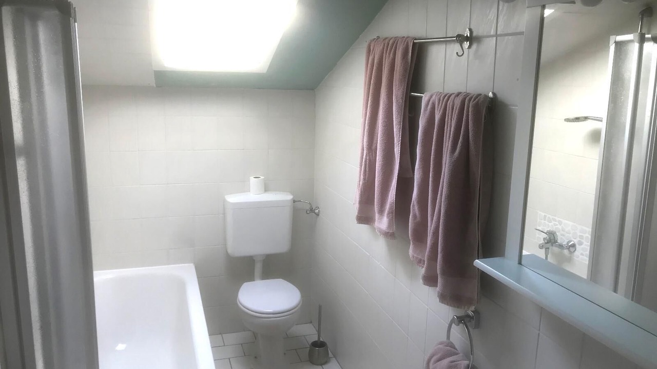 Photo of Bathroom in Lam