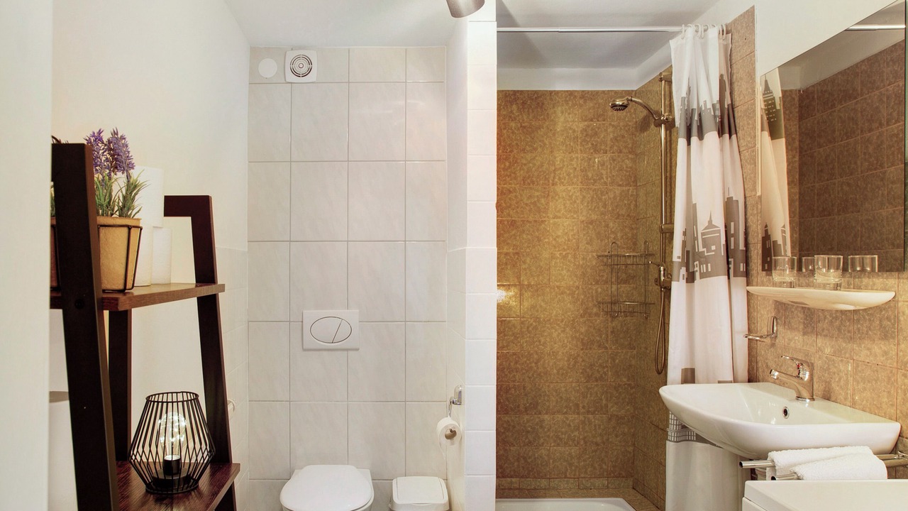 Photo of Bathroom in Perach