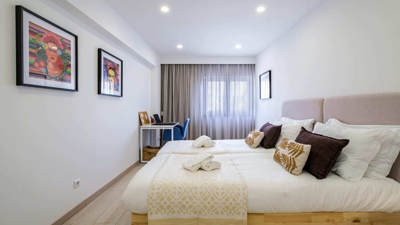 Photo of Bedroom in Estoril