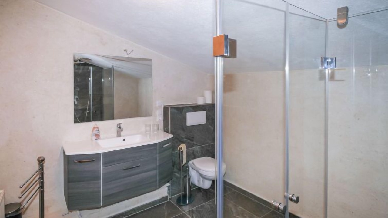 Photo of Bathroom in Gagering