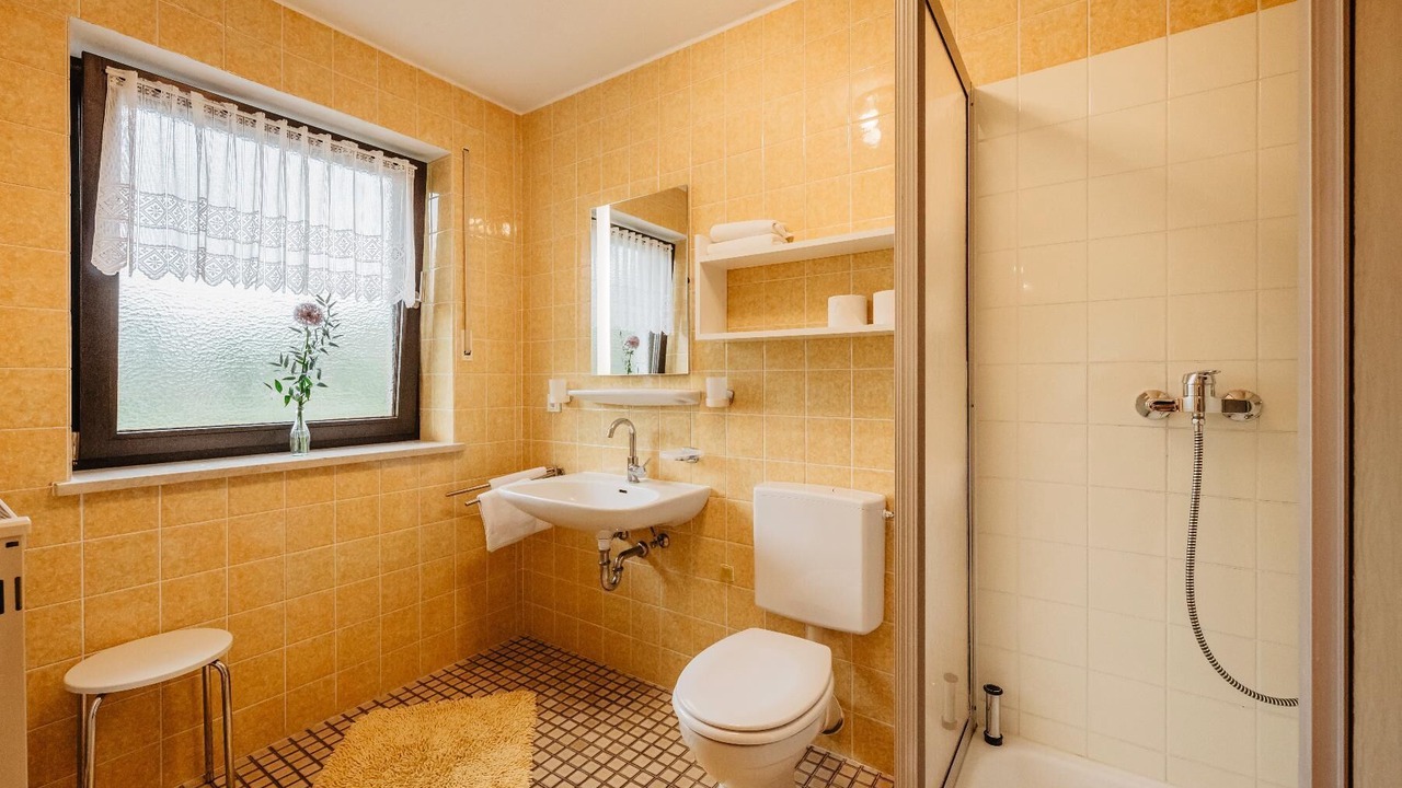 Photo of Bathroom in Riedenburg