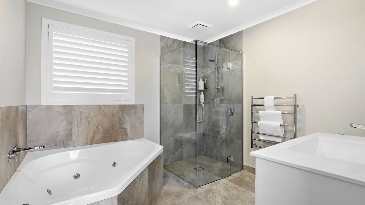 Photo of Bathroom in Kawarau Falls