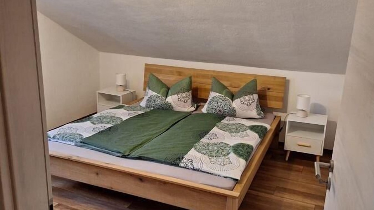 Photo of Bedroom in Lam