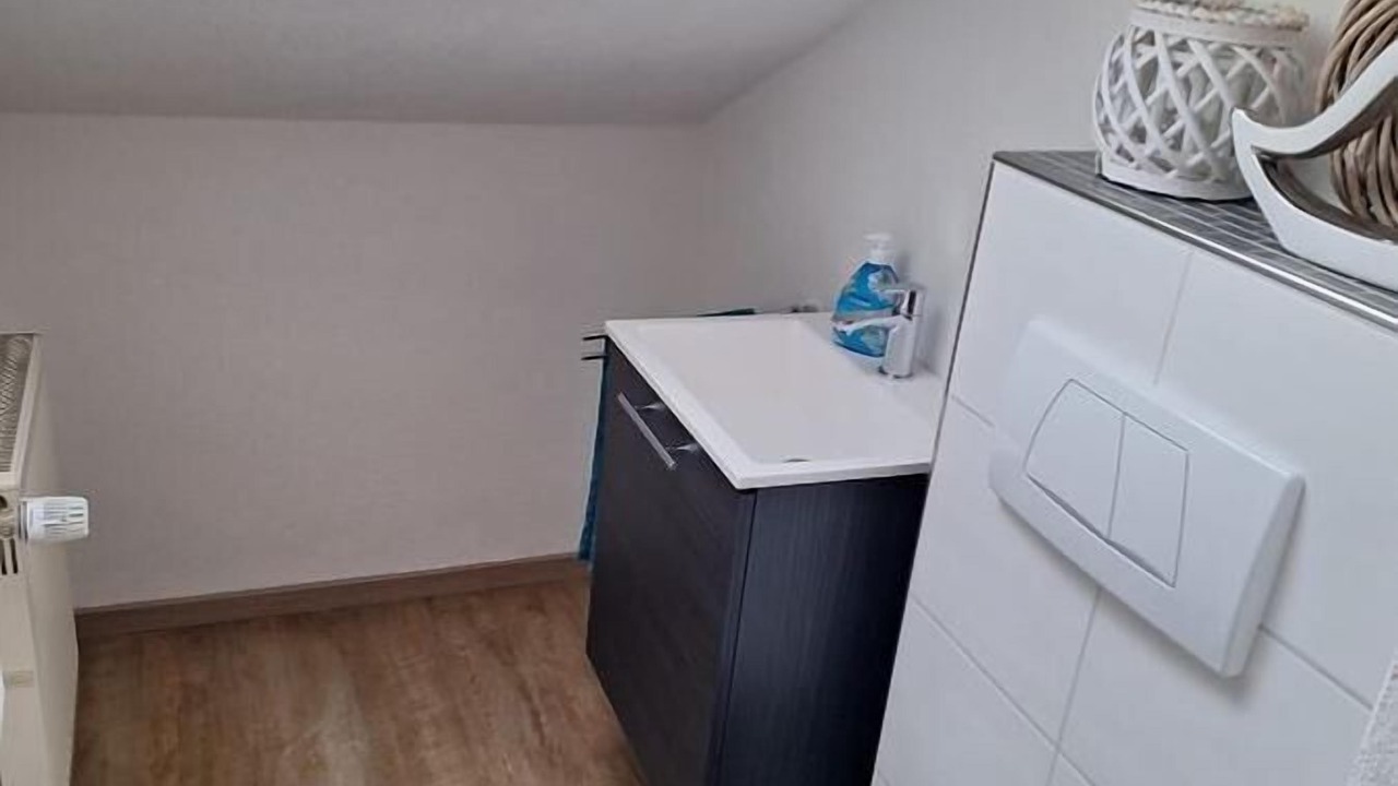 Photo of Bathroom in Lam